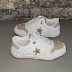 Vintage Havana Brand New White and Nude  Star Sneakers